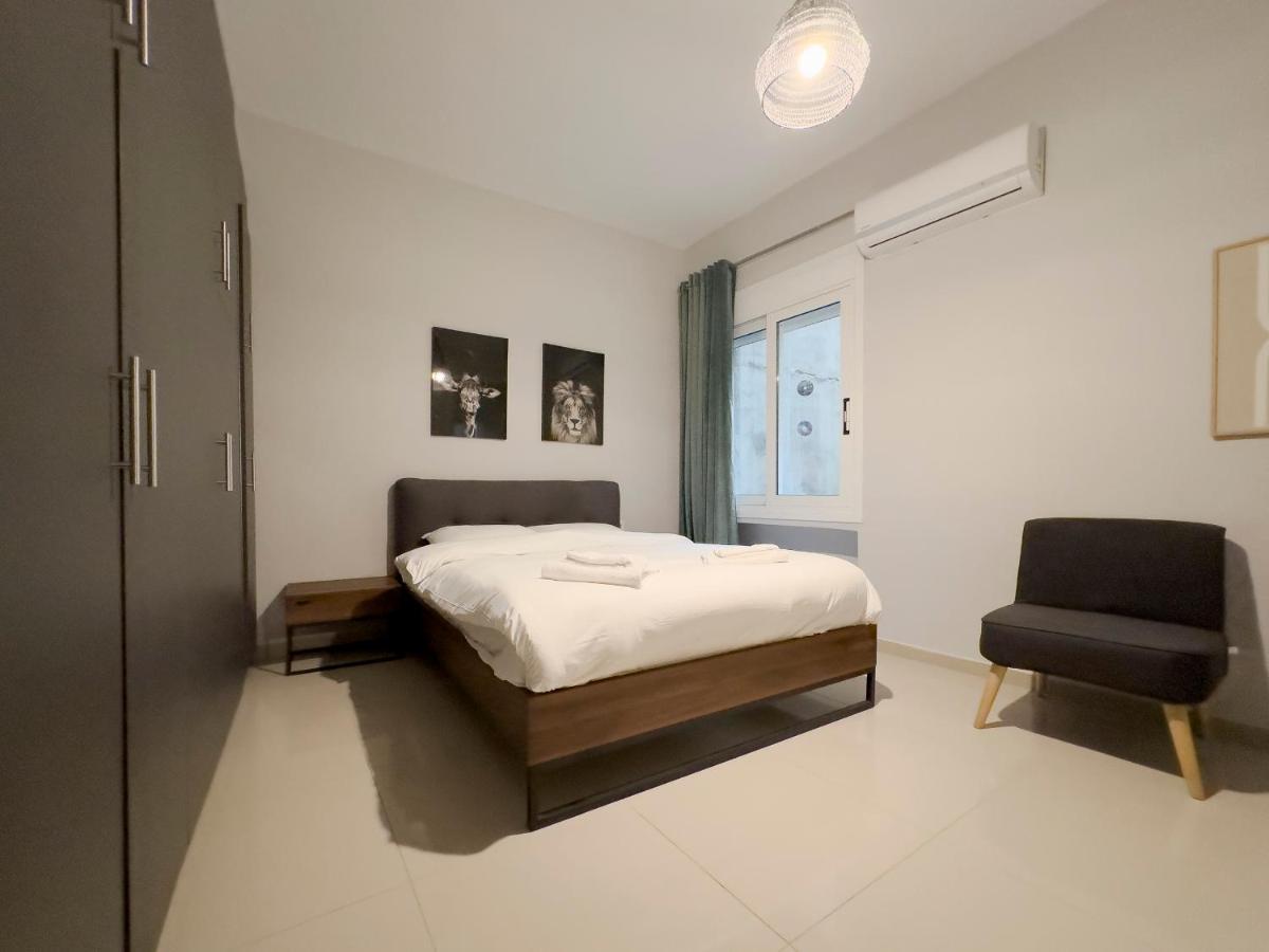 Satovriandou Spacious 128Sqm Apt In Athén Kültér fotó