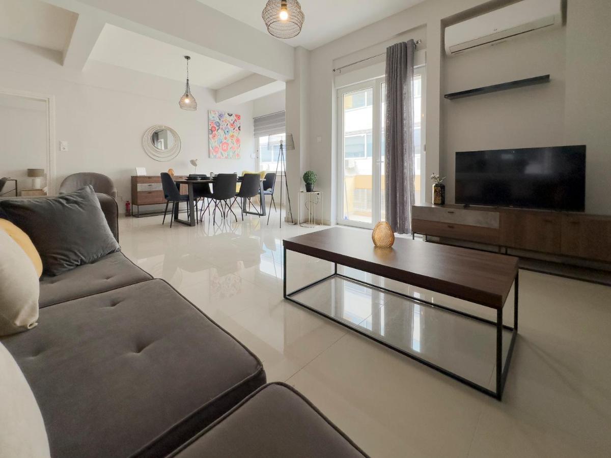 Satovriandou Spacious 128Sqm Apt In Athén Kültér fotó